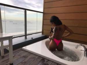 Tarsus Escort Güneş: Tutkunun ve Zevkin Zirvesine Sizi Davet Ediyorum